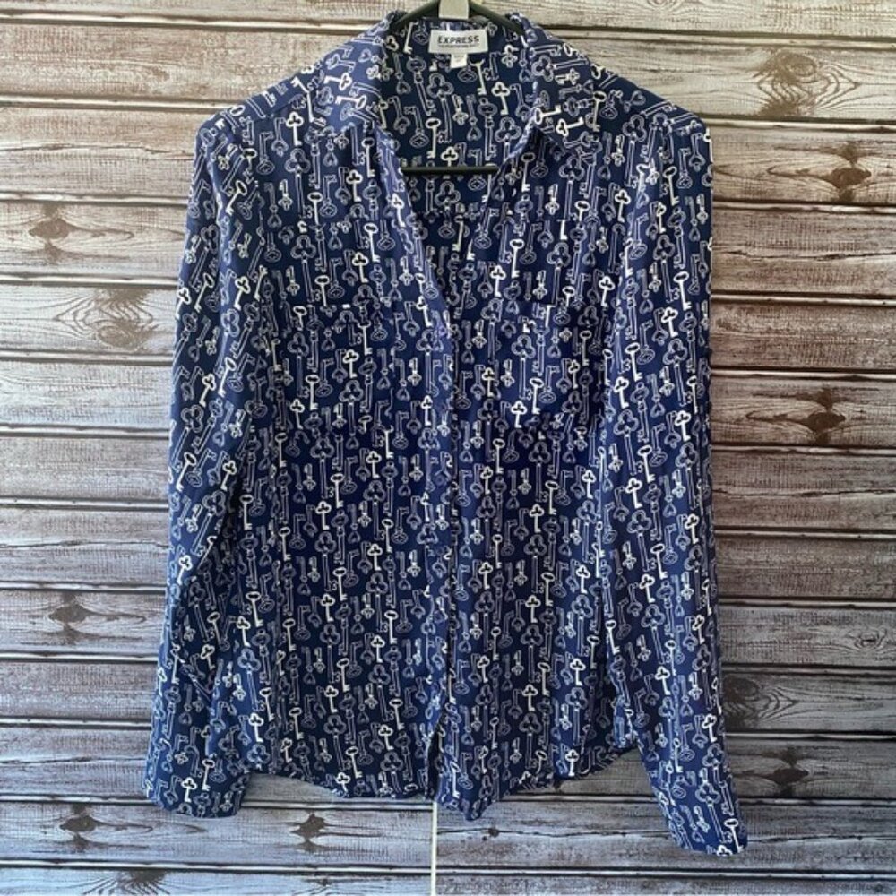 Express Women's Long-Sleeved Button-Down Portofino Shirt Size XS